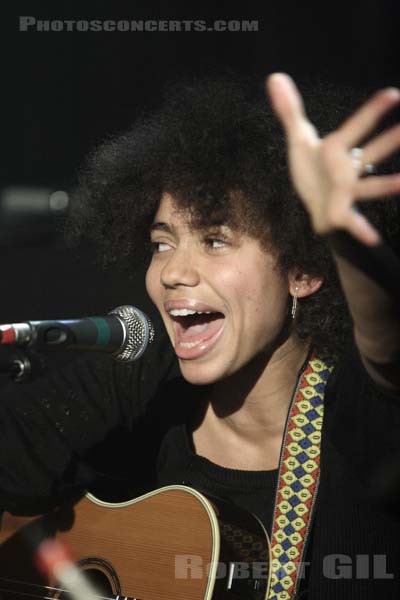 NNEKA - 2007-10-25 - PARIS - La Maroquinerie - 